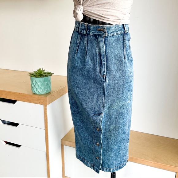 Vintage Dresses & Skirts - VINTAGE 90s Acid Wash Skirt 🌈